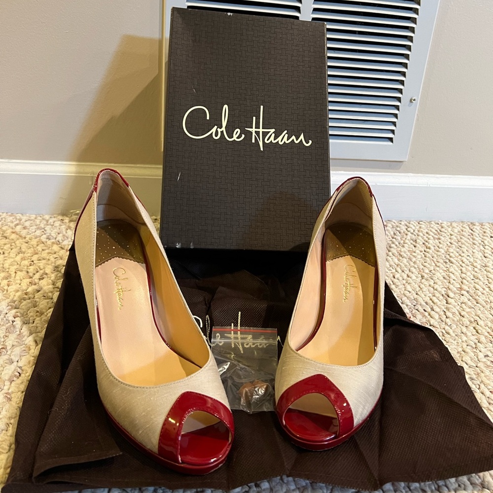 Cole Haan Nami Air OT Pump - Linen/Red- 9.5B